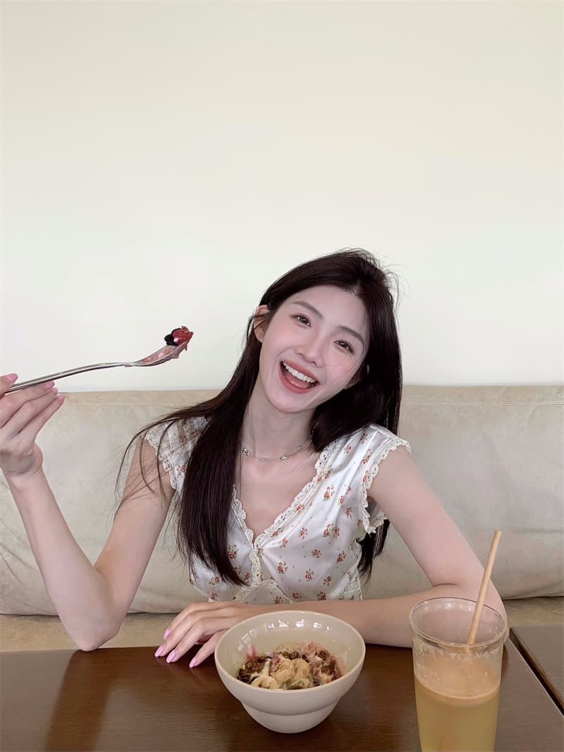 플라워 쉬폰 V넥 민소매 원피스 상세 이미지 1