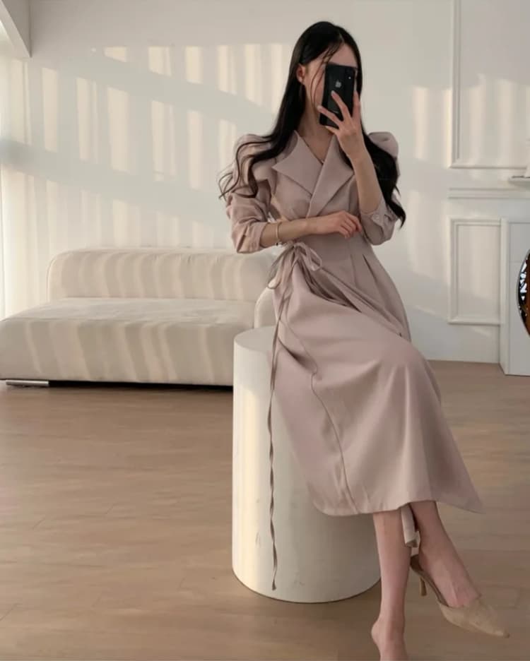 교차 끈 디테일 테일러드 칼라 미디 원피스 상세 이미지 14