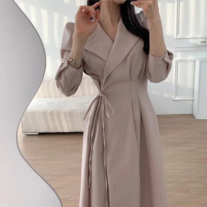 교차 끈 디테일 테일러드 칼라 미디 원피스 상세 이미지 21