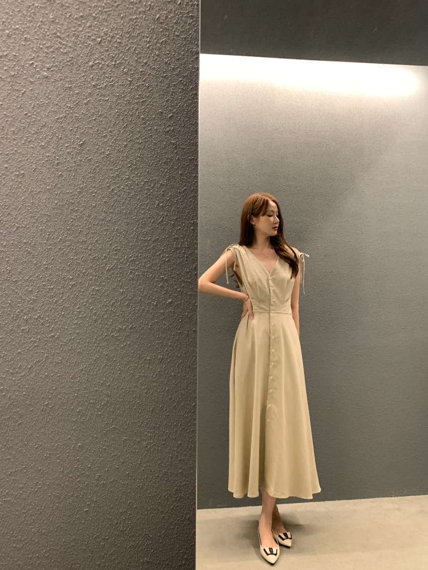 프렌치 무드 V넥 민소매 원피스 상세 이미지 20