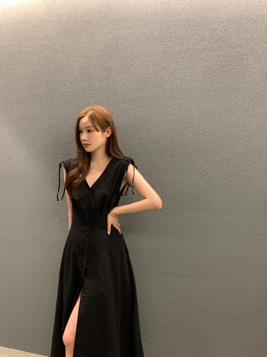 프렌치 무드 V넥 민소매 원피스 상세 이미지 22