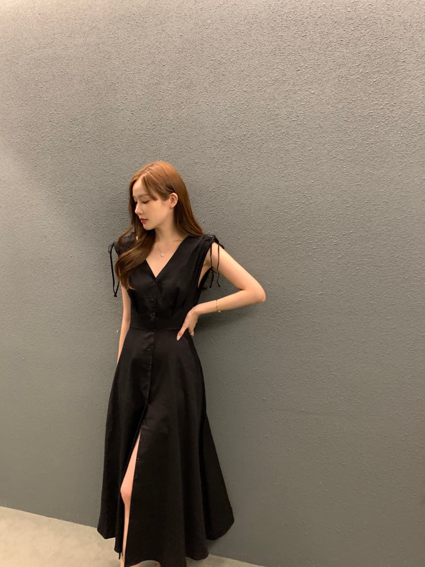 프렌치 무드 V넥 민소매 원피스 상세 이미지 26