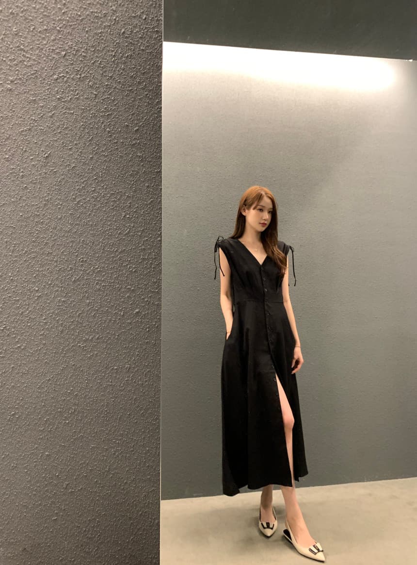 프렌치 무드 V넥 민소매 원피스 상세 이미지 29