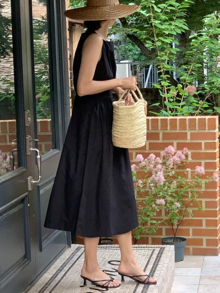 뒷면 단추 디테일 민소매 원피스 상세 이미지 19
