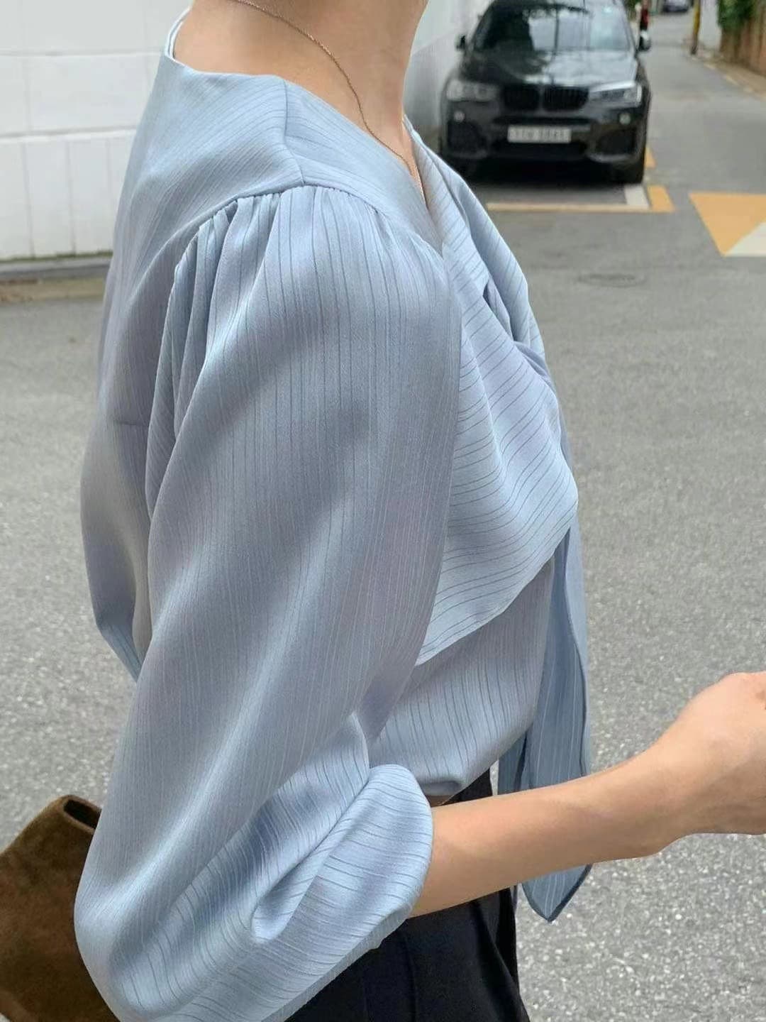 프렌치 스타일 타이 넥 셔츠 (3color) 상세 이미지 22