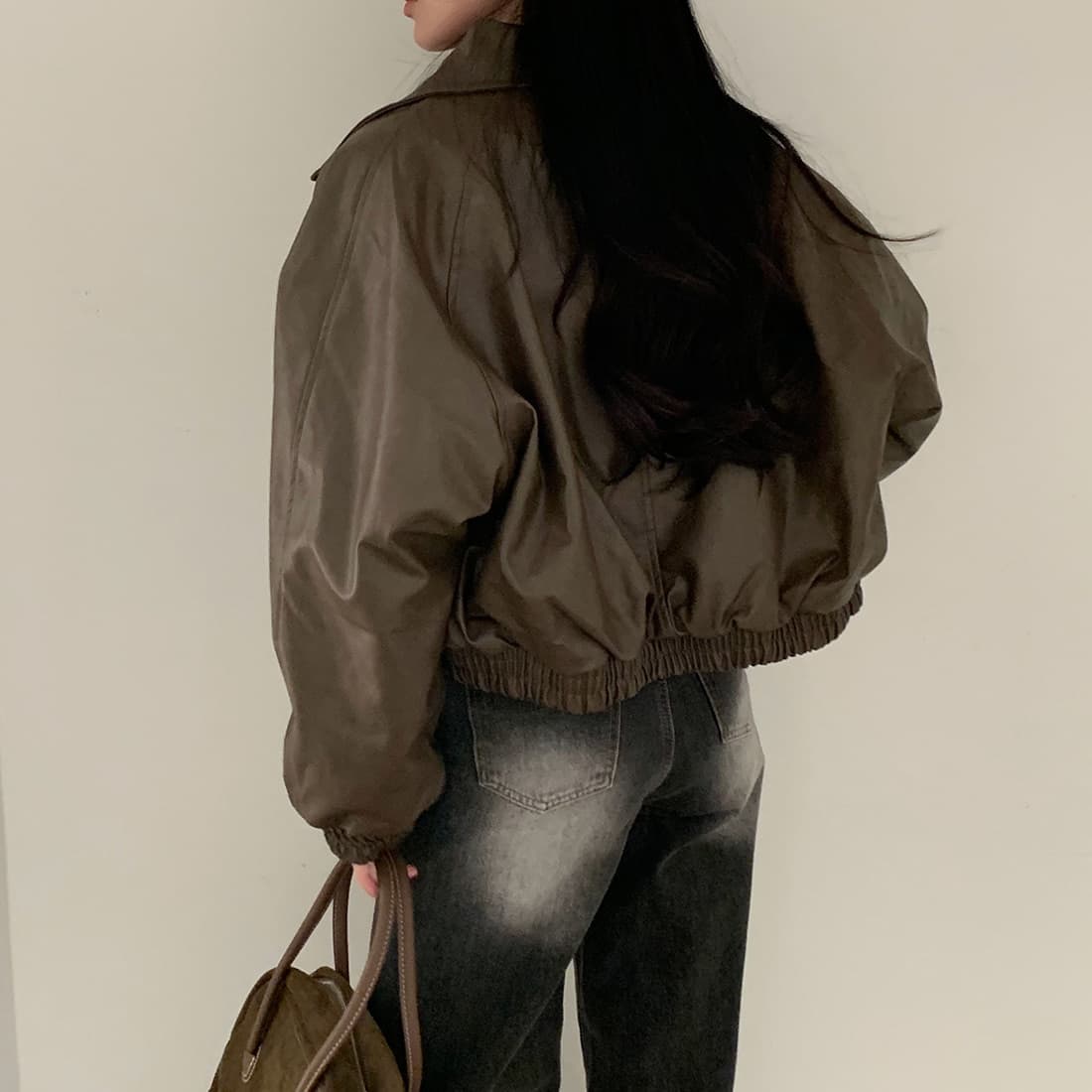 폴드 칼라 긴소매 가죽 자켓 상세 이미지 27