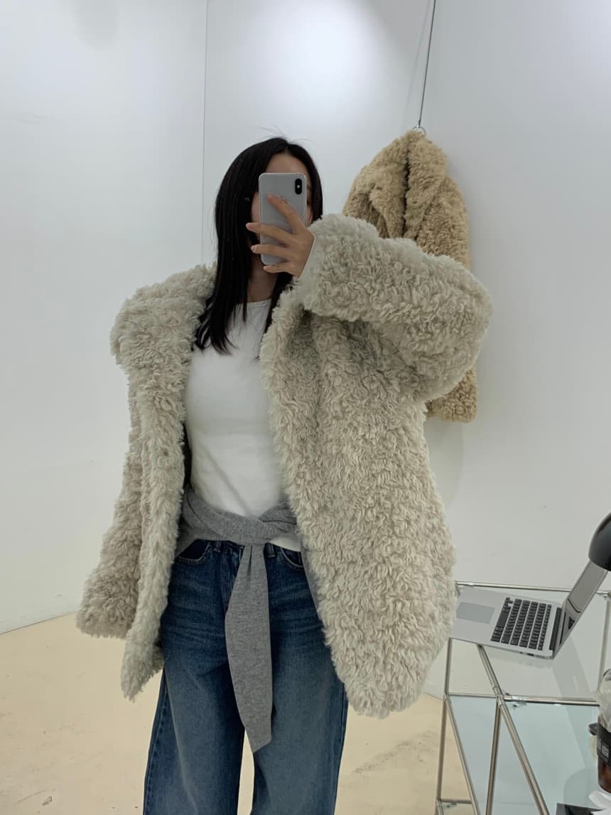 컬리 퍼 가디닝 자켓 상세 이미지 1