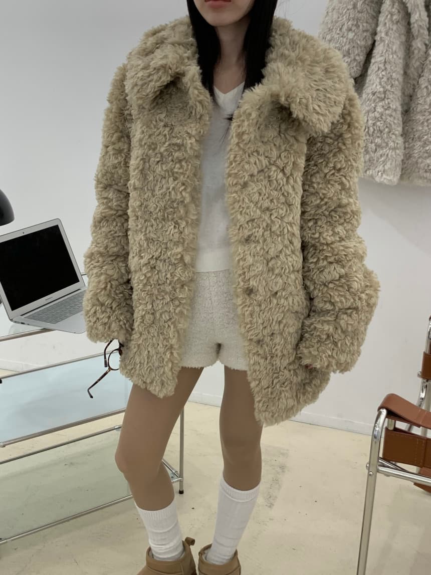 컬리 퍼 가디닝 자켓 상세 이미지 16