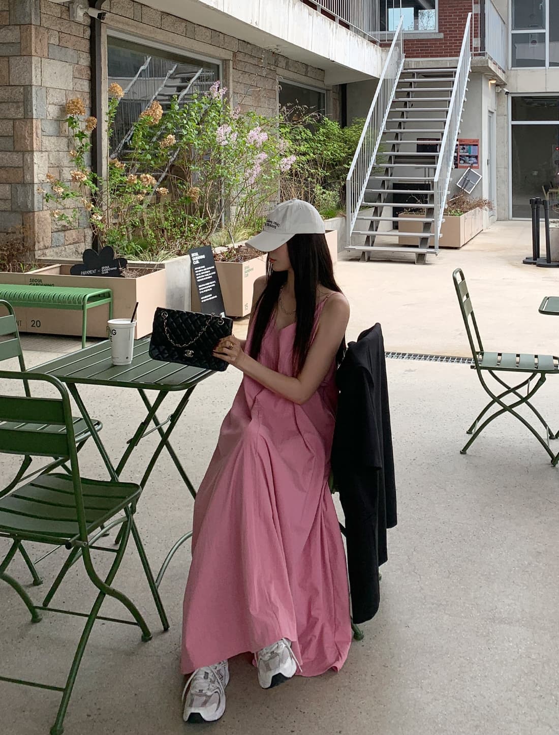 V넥 백오픈 슬리브리스 원피스 상세 이미지 16