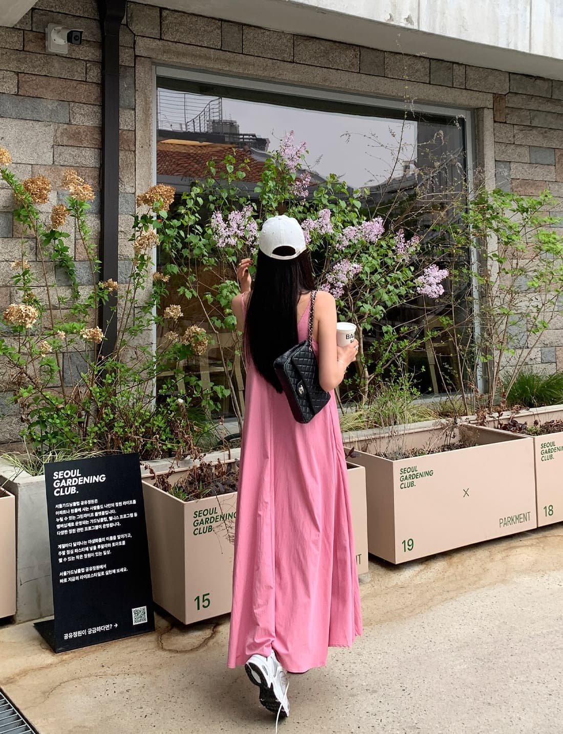 V넥 백오픈 슬리브리스 원피스 상세 이미지 20