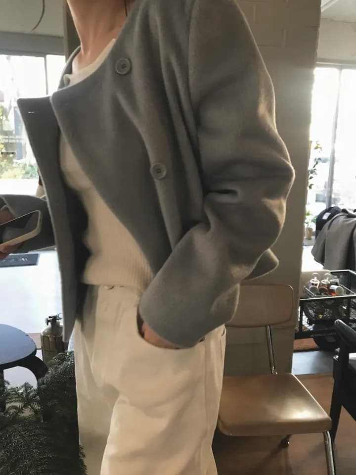 라운드넥 더블 버튼 코트 상세 이미지 2