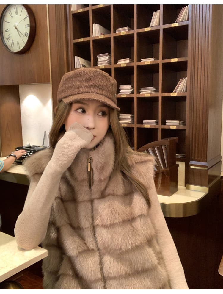 스탠드 칼라 무지 모피 베스트 상세 이미지 7