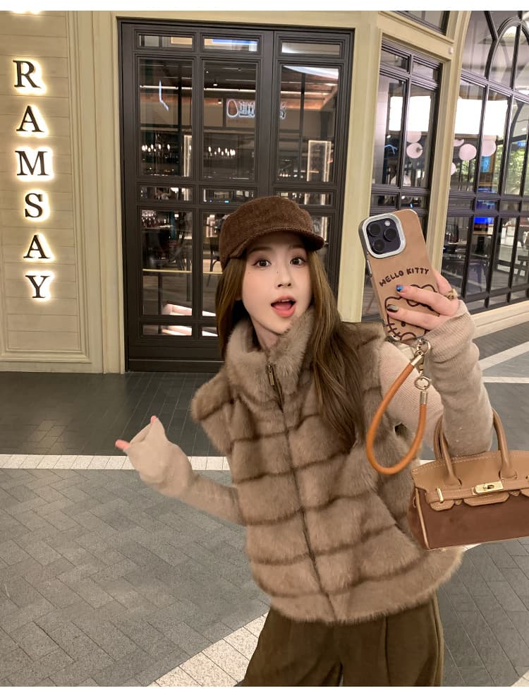 스탠드 칼라 무지 모피 베스트 상세 이미지 8