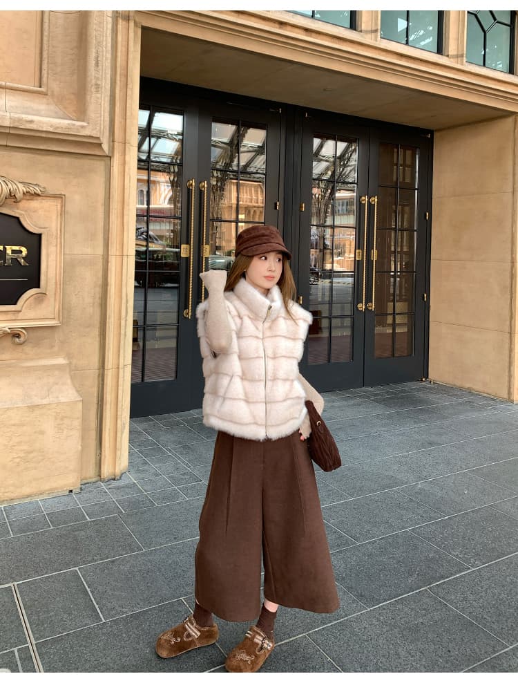 스탠드 칼라 무지 모피 베스트 상세 이미지 15
