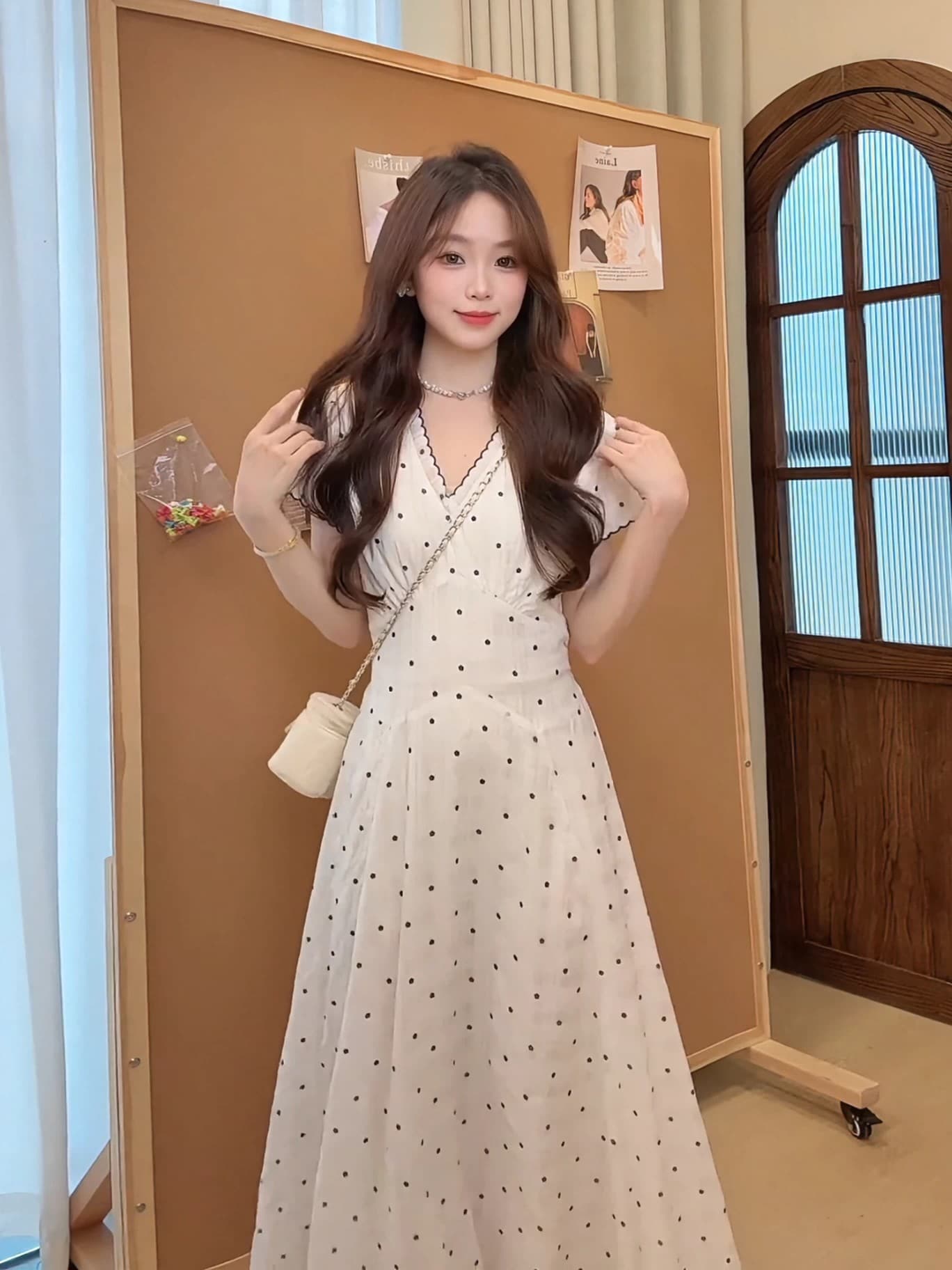 프렌치 스타일 V넥 슬림 A라인 원피스 상세 이미지 8