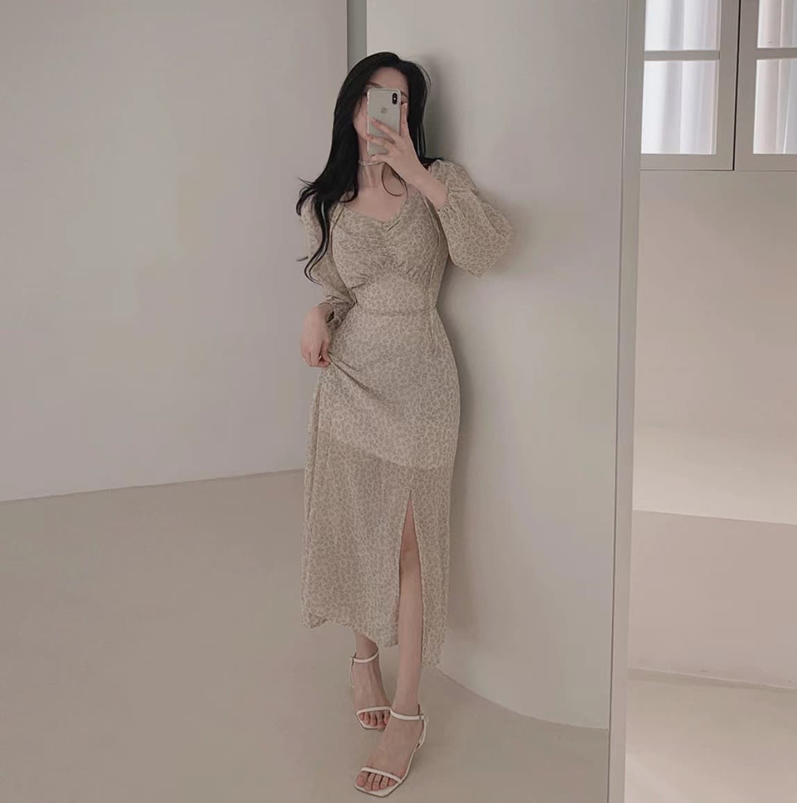 오프숄더 퍼프소매 플라워 롱 원피스 상세 이미지 26
