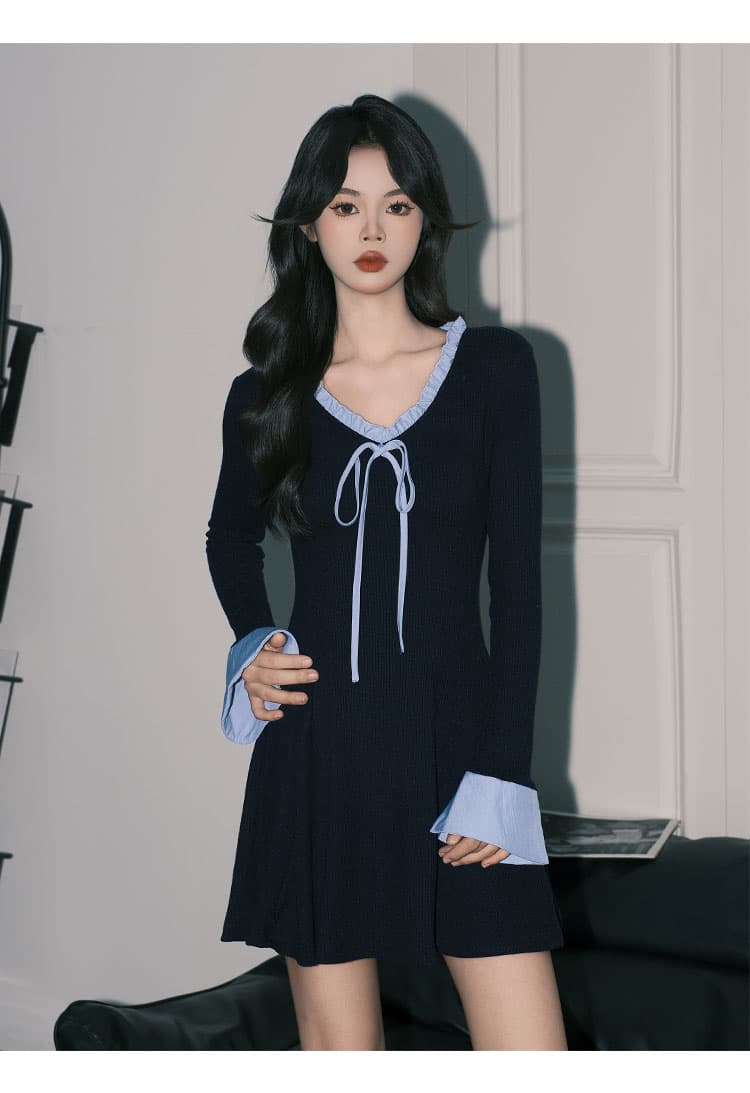 프릴 V넥 긴소매 미니 원피스 상세 이미지 9