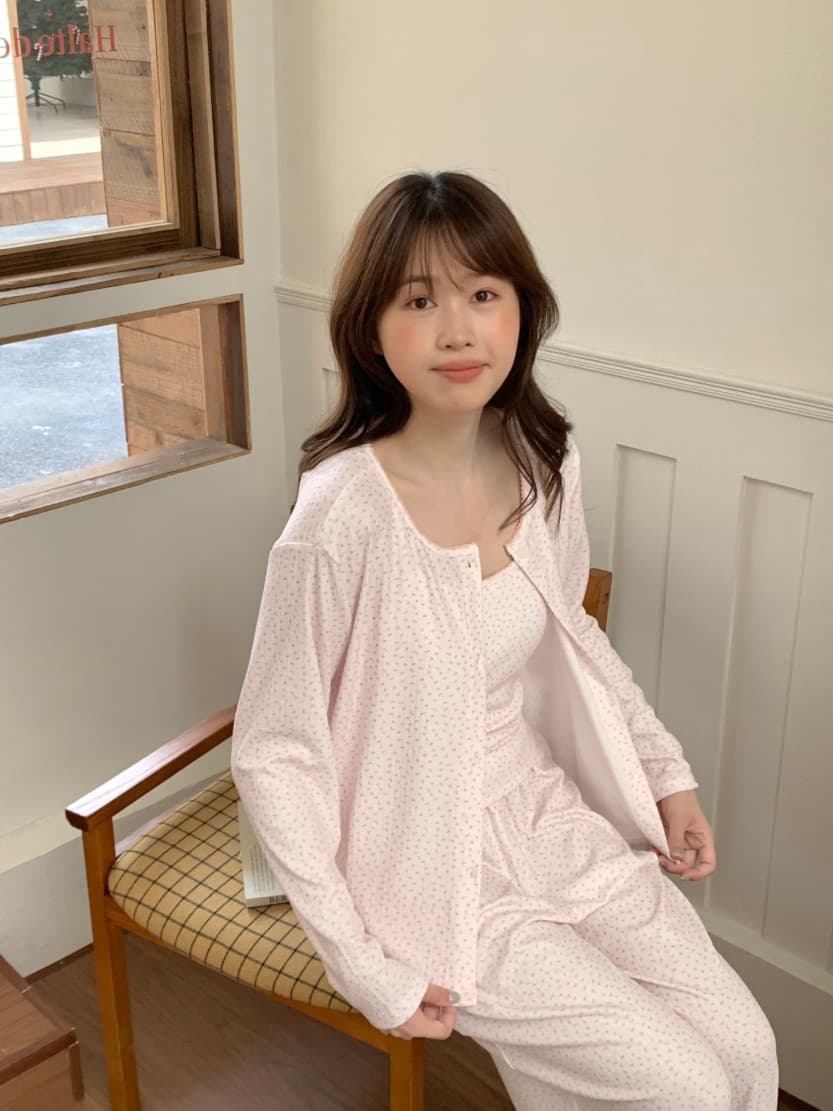 러블리 잔꽃 나시 라운드넥 긴팔 팬츠 파자마 3종 세트 상세 이미지 19