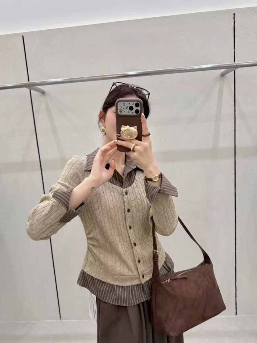 레이어드 셔츠 배색 꽈배기 니트 가디건 상세 이미지 8