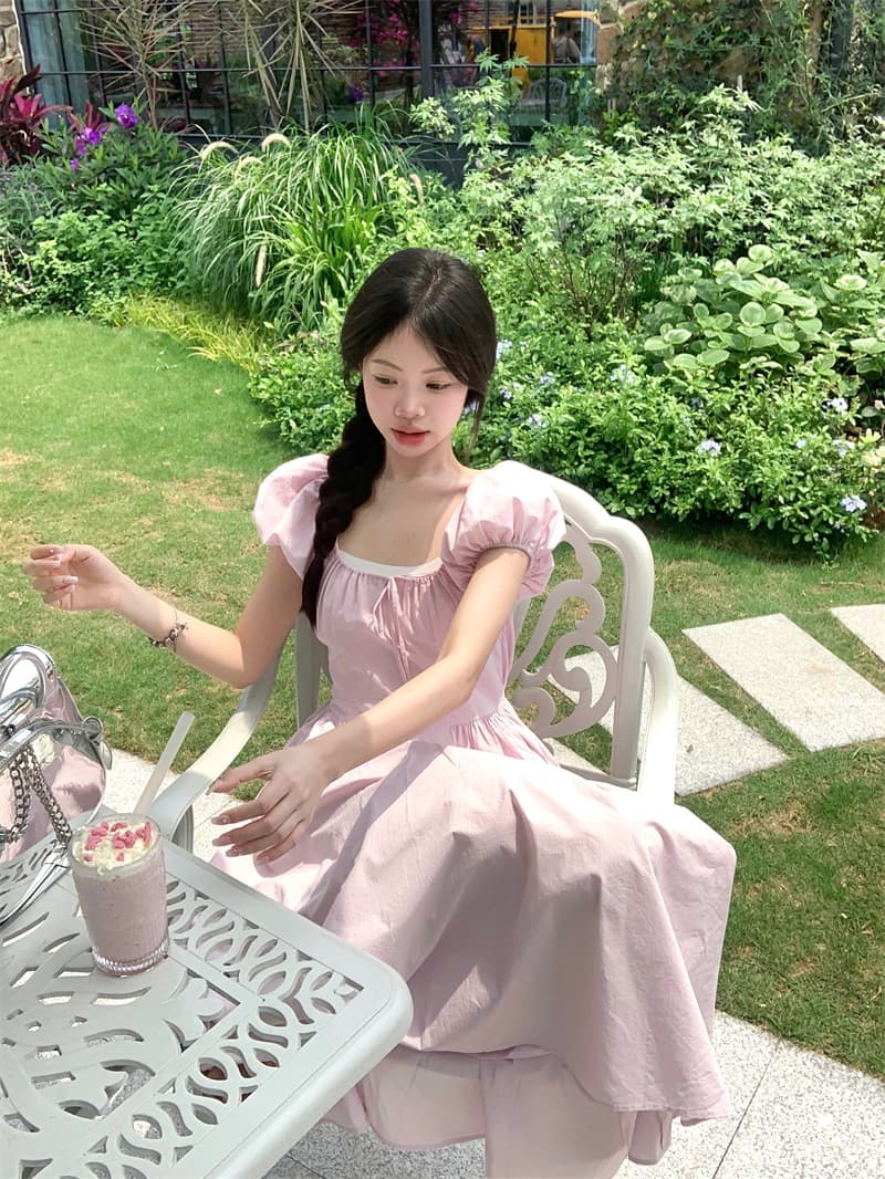 라벤더 퍼플 퍼프소매 허리라인 미디 원피스 상세 이미지 5