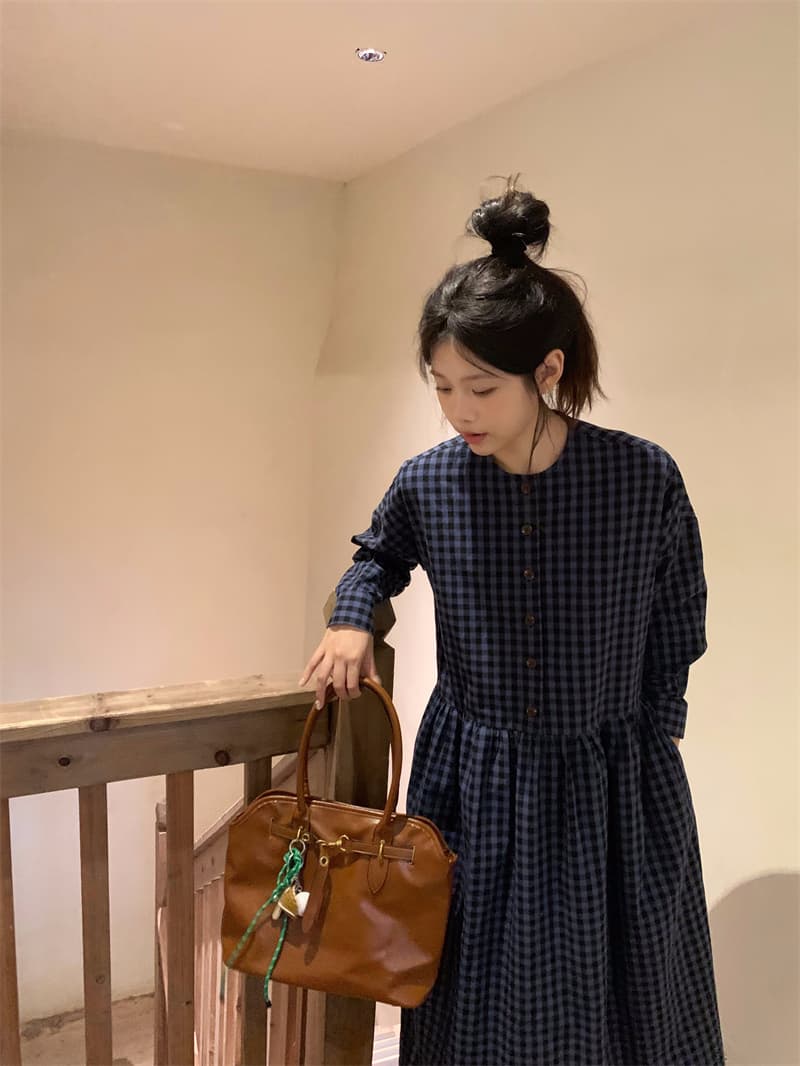 레트로 그레이 블루 체크 러플 원피스 상세 이미지 3