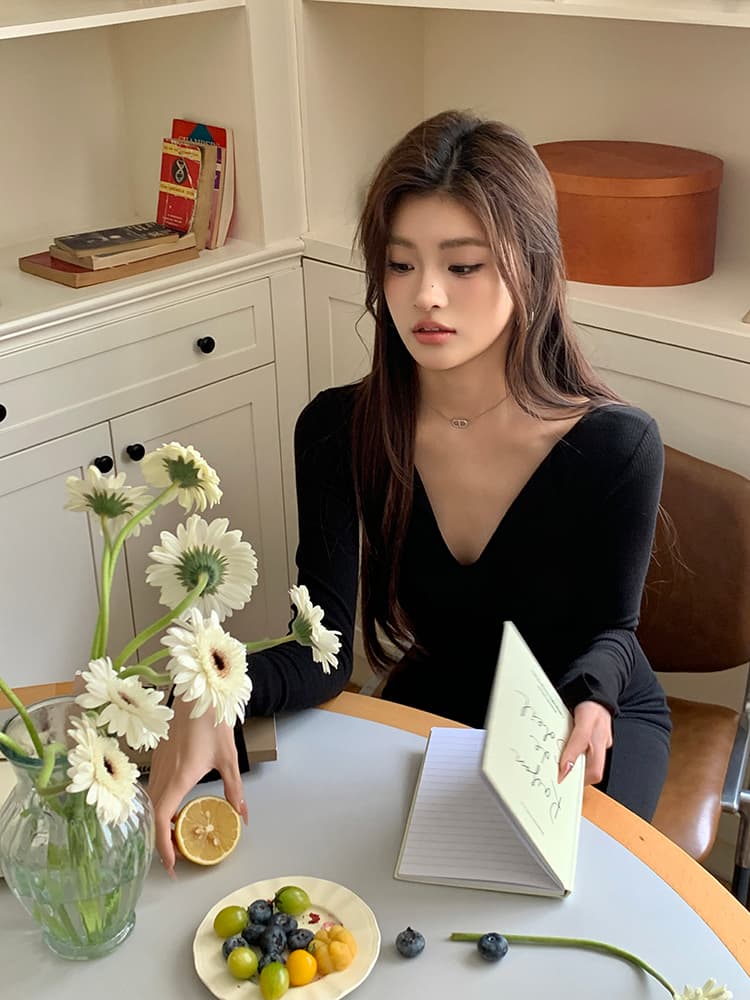 V넥 허리셔링 머메이드 롱 원피스 상세 이미지 21