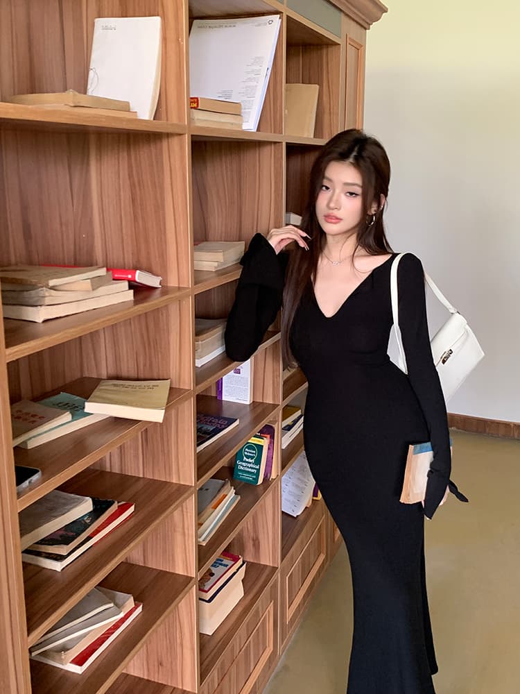 V넥 허리셔링 머메이드 롱 원피스 상세 이미지 35