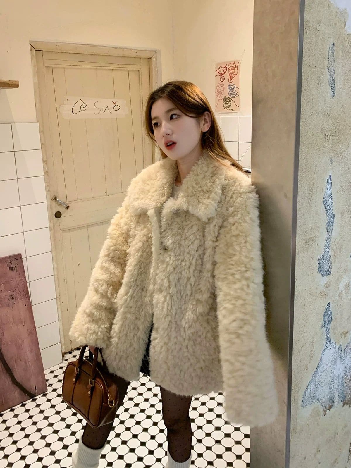 두꺼운 플리스 숏 아우터 상세 이미지 11