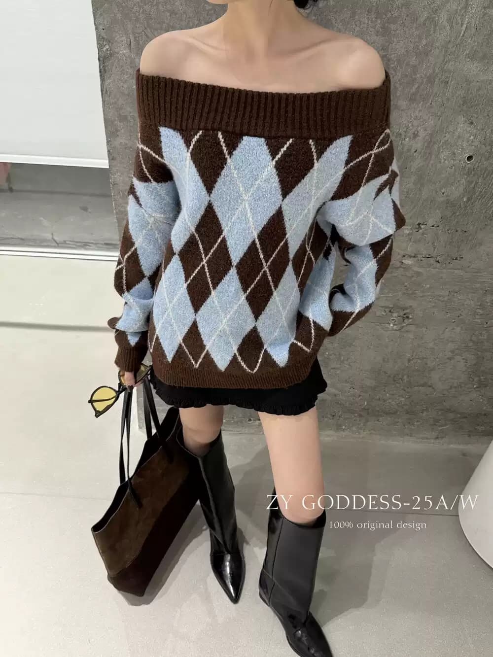 배색 다이아몬드 퀼팅 라운드넥 니트 상세 이미지 9