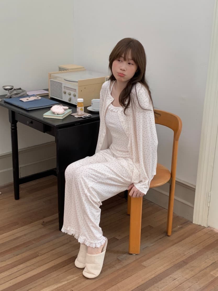 도트 잔꽃 프릴 나시 긴팔 긴바지 파자마 세트 상세 이미지 7